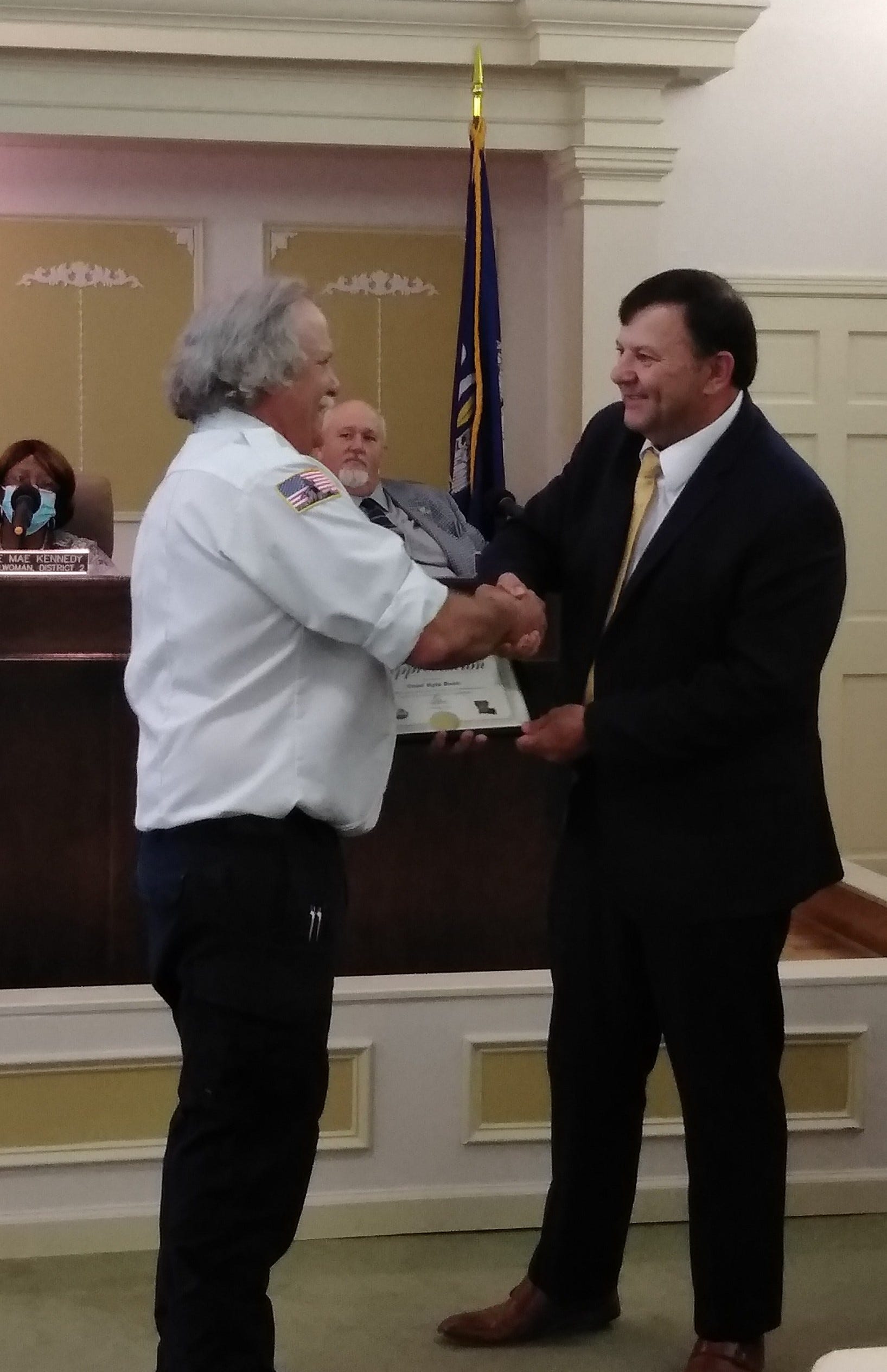 Chief Kyle Bush was recognized by Mayor Rick Allen for his years of dedicated service.